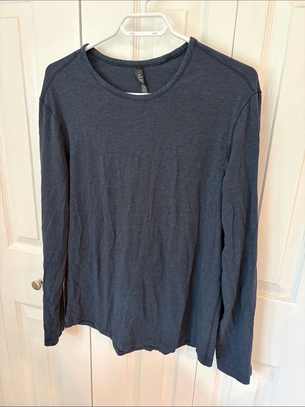 lululemon athletica Men's Long-Sleeve Crew in Dark Navy